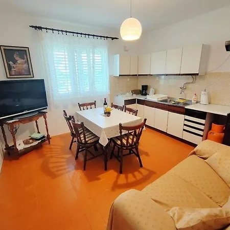 Family Friendly Seaside Barbat, Rab - 22360 Barbat na Rabu