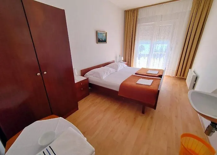 Family Friendly Seaside Barbat, Rab - 22360 *