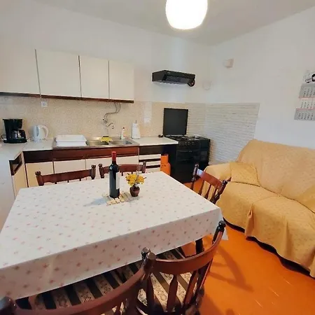 公寓 Family Friendly Seaside Barbat, Rab - 22360