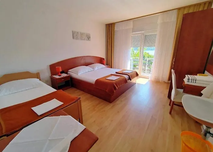 Daire Family Friendly Seaside Barbat, Rab - 22360 Barbat na Rabu