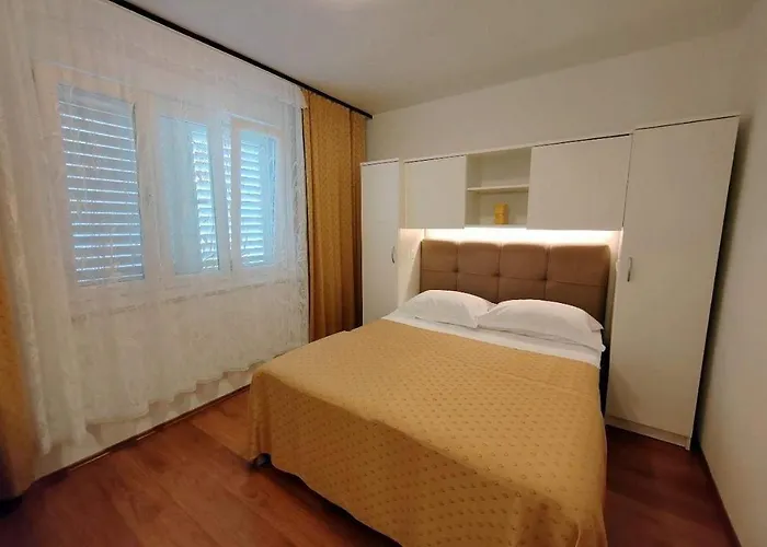 Daire Family Friendly Seaside Barbat, Rab - 22360