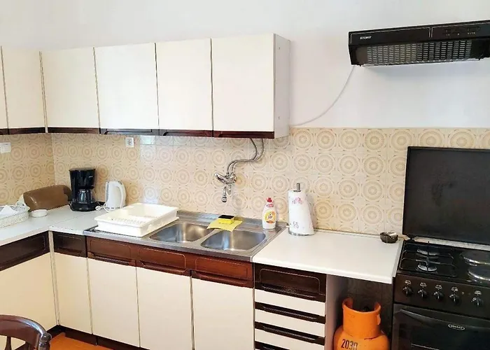 Daire Family Friendly Seaside Barbat, Rab - 22360