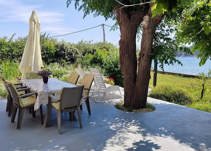 Family Friendly Seaside Barbat, Rab - 22360 Barbat na Rabu